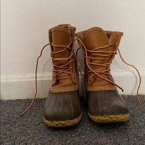 Insulated Bean Boots size 6
